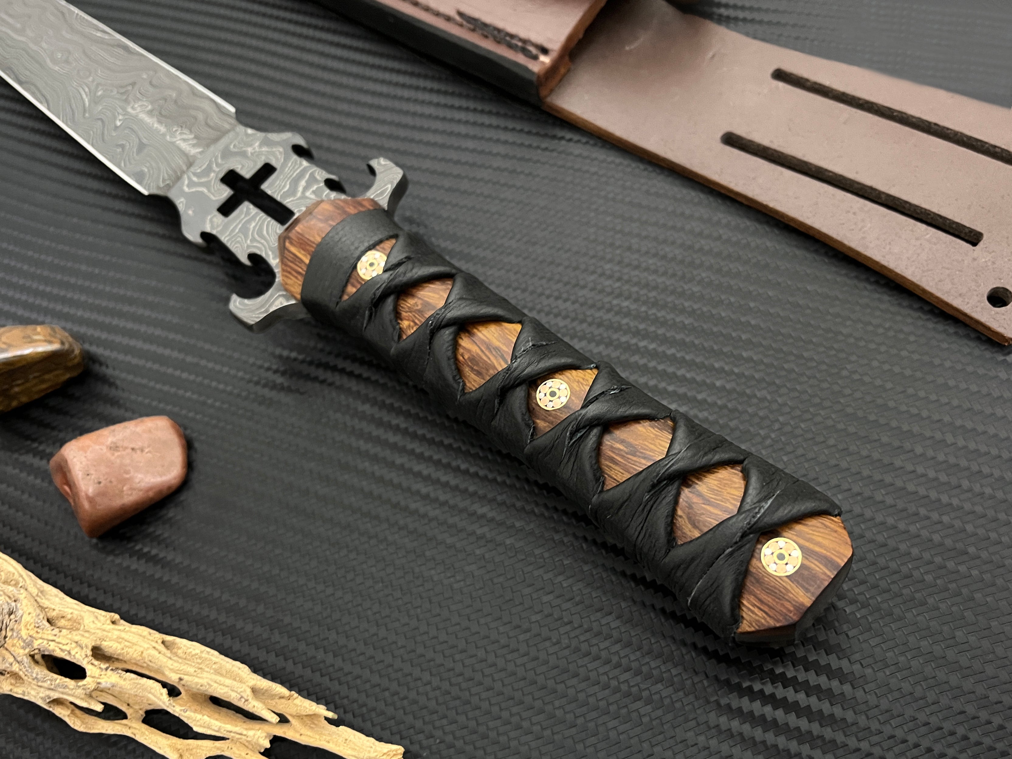 Defender of the Faith Dagger | Dawson Select Steel | Arizona Ironwood Handle