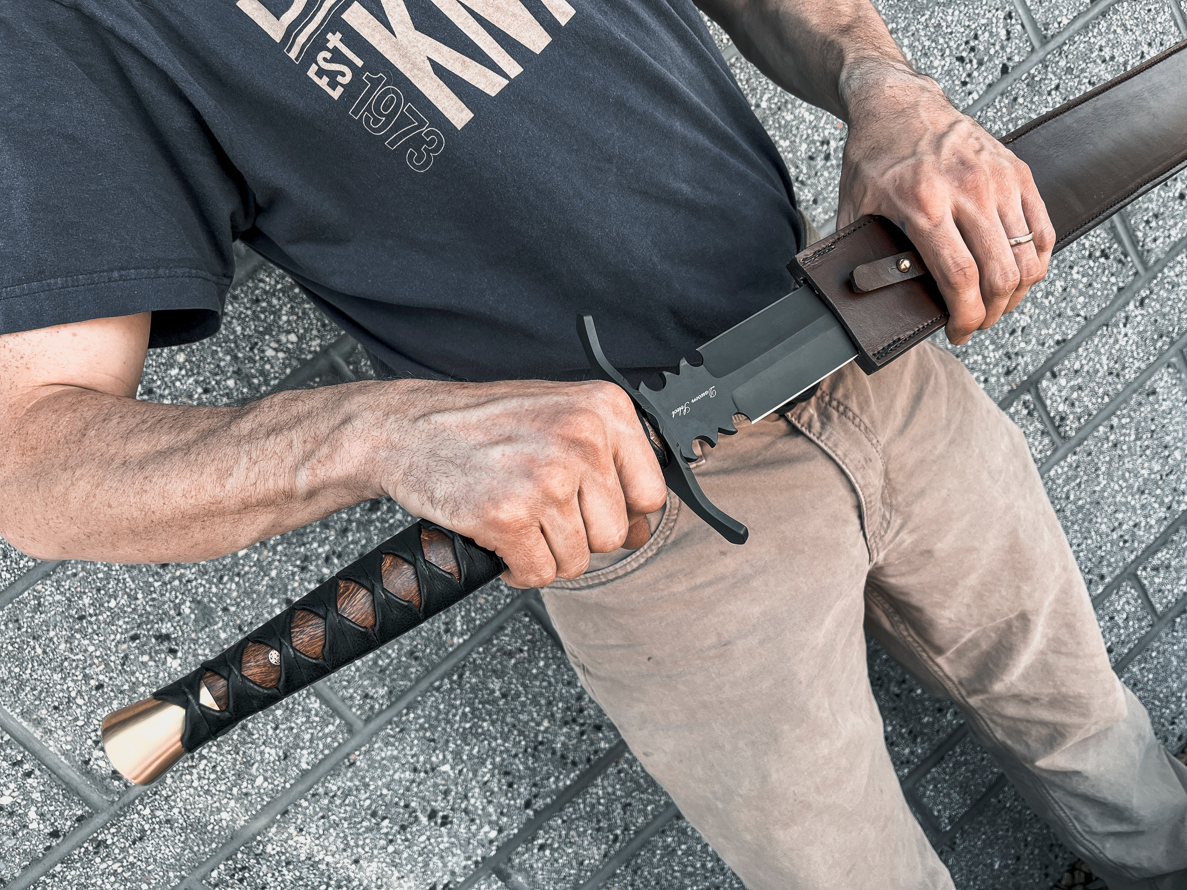 Beowulf Sword 24" | CPM MagnaCut | Apocalypse Black Finish | Arizona Ironwood