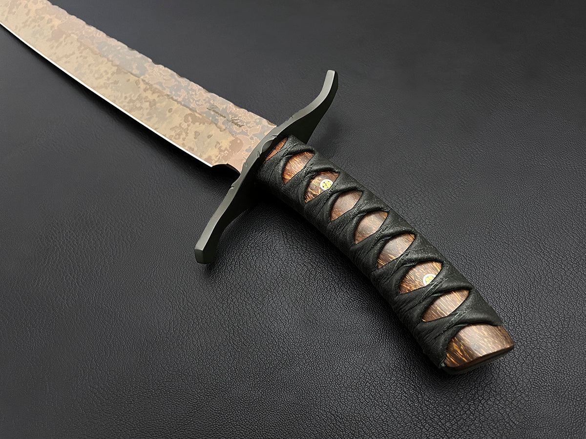 Highwayman | Dawson Select Hanger Sword | Arizona Ironwood | Scorched Earth Finish