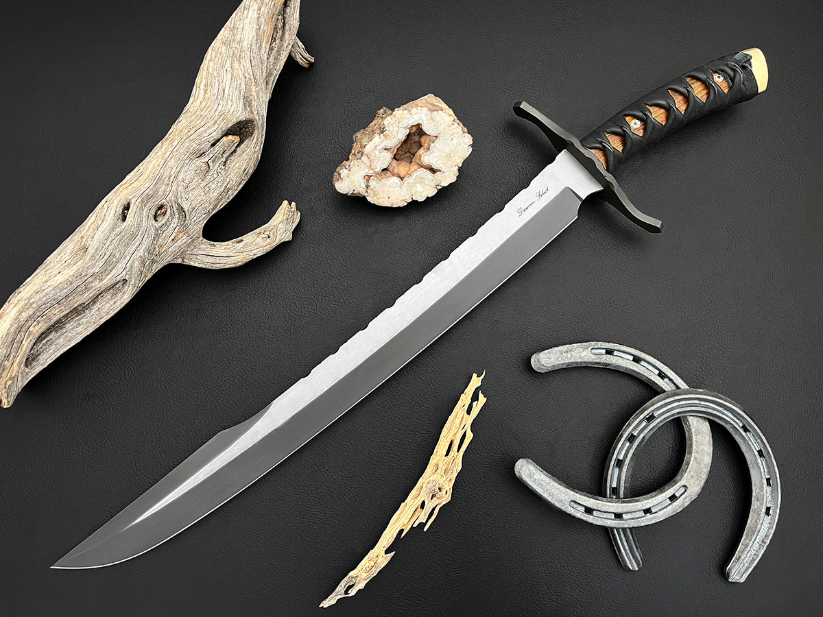Highwayman | Dawson Select Hanger Sword | Arizona Ironwood | Specter Finish